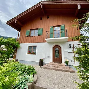 Haus Alpenoase Ferienhaus